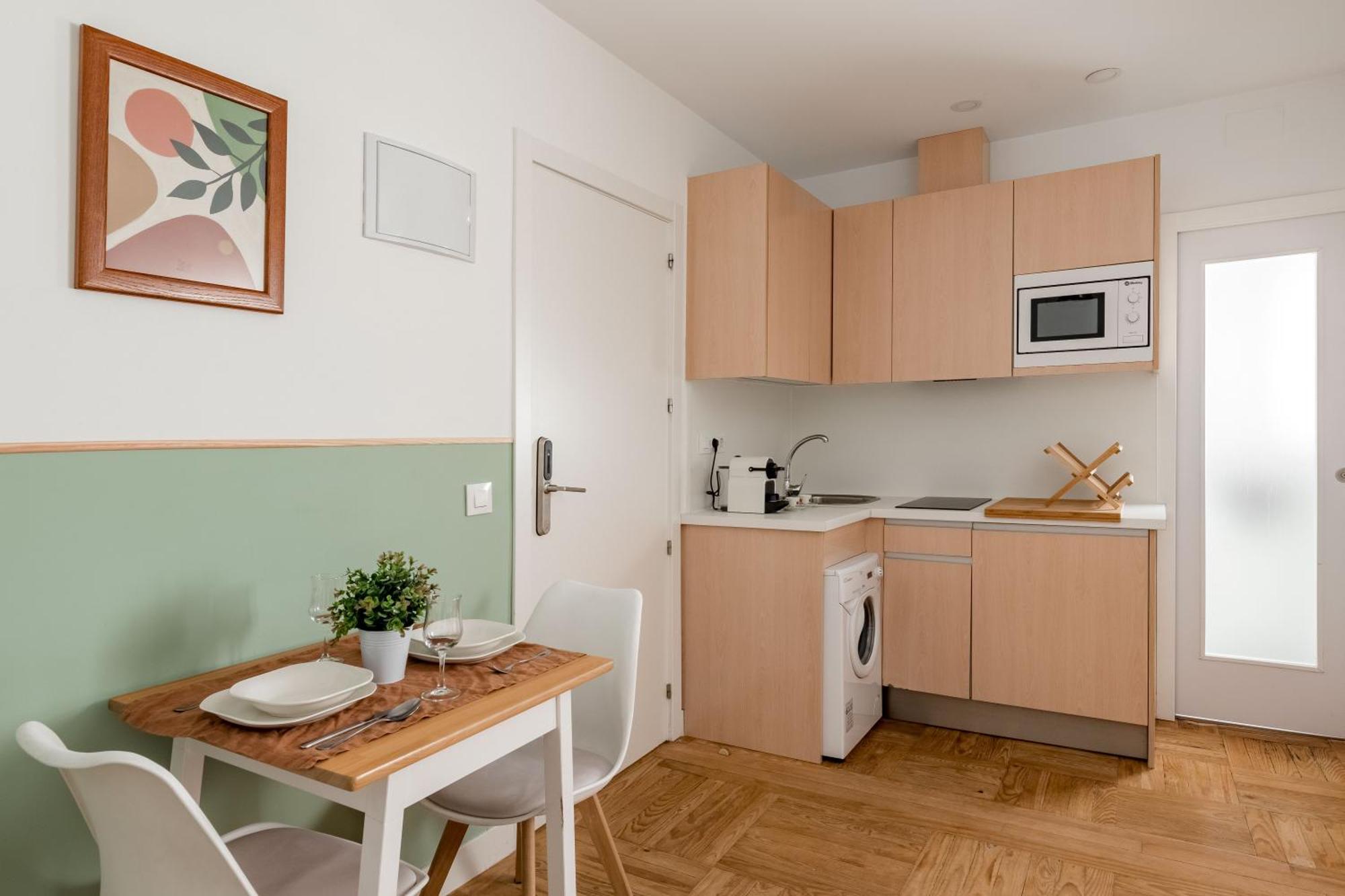 Charming Sol Studios Madrid Exteriör bild