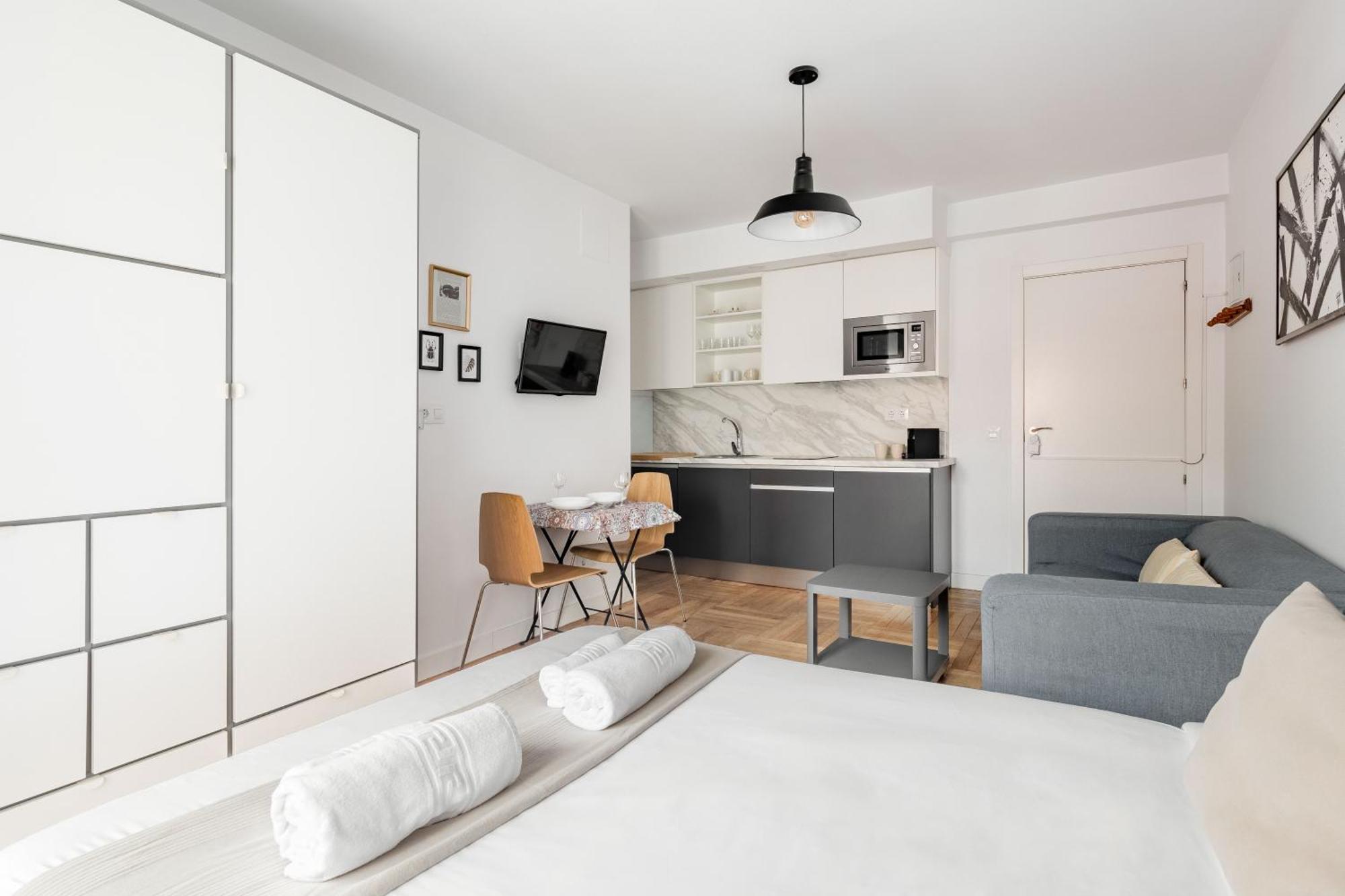 Charming Sol Studios Madrid Exteriör bild