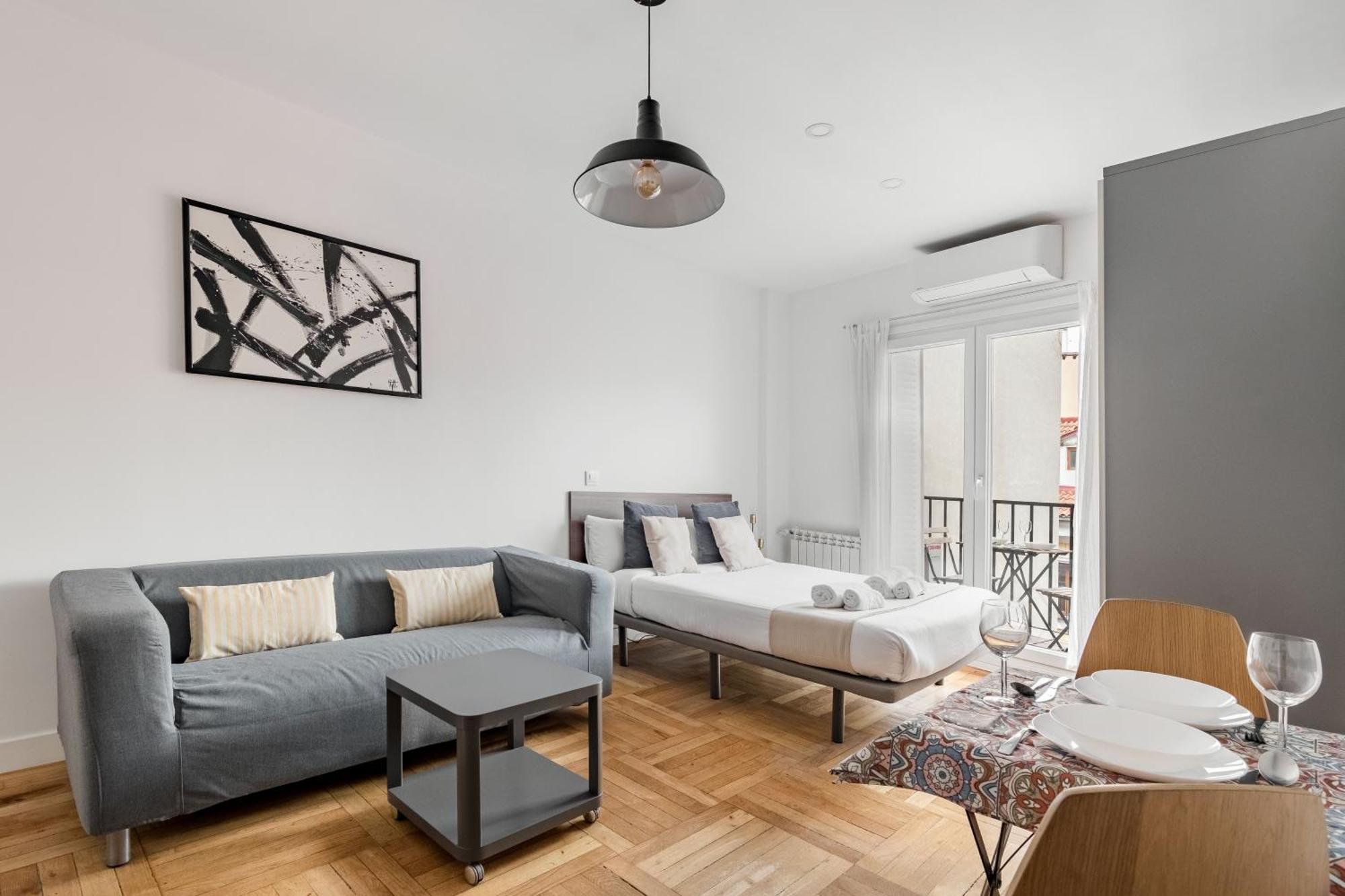 Charming Sol Studios Madrid Exteriör bild